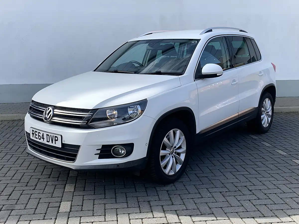 Used 2014 Volkswagen Tiguan Bluemotion Tech Match White - Interior and Exterior details 4