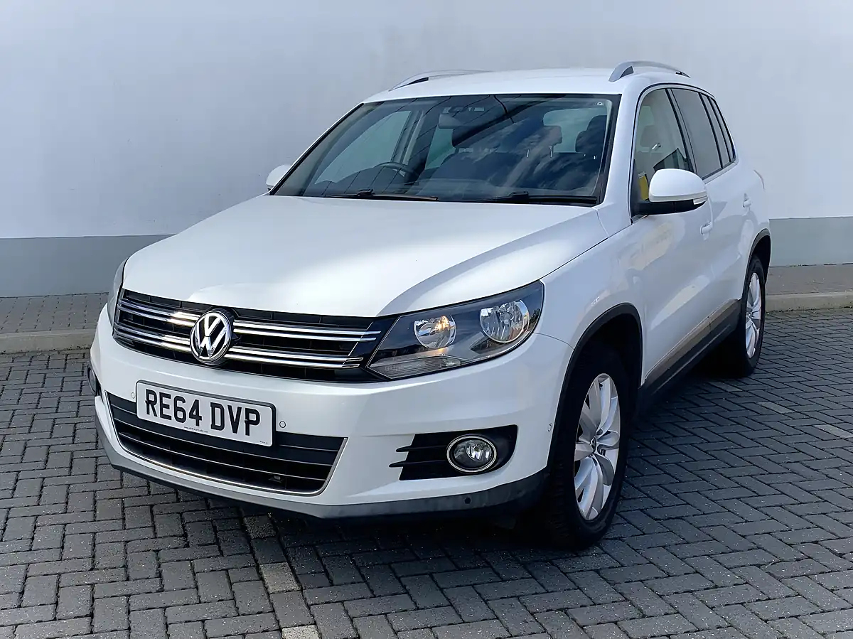 Used 2014 Volkswagen Tiguan Bluemotion Tech Match White - Interior and Exterior details 7