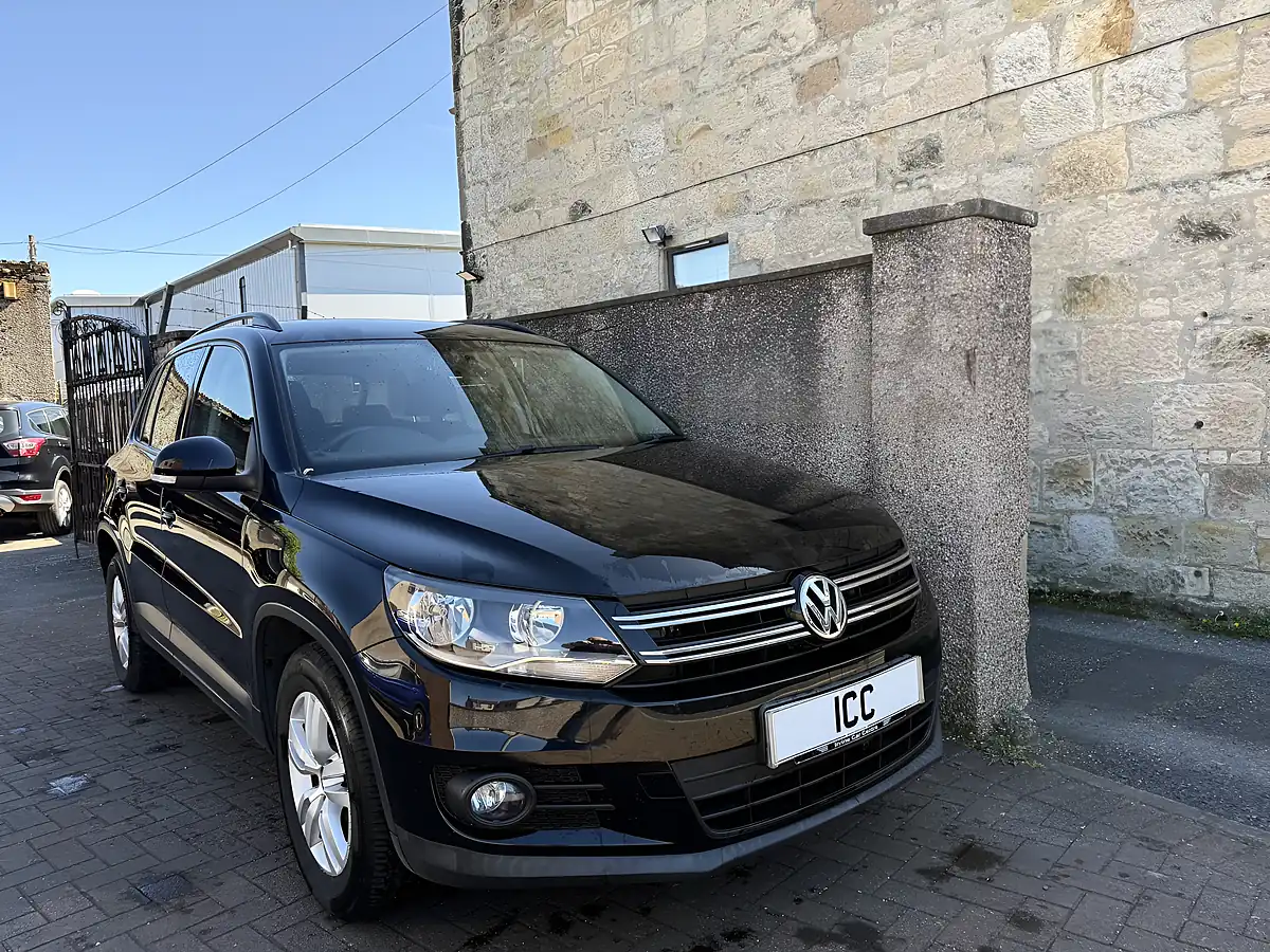 Used 2014 Volkswagen Tiguan Bluemotion Tech S Black - Interior and Exterior details 13