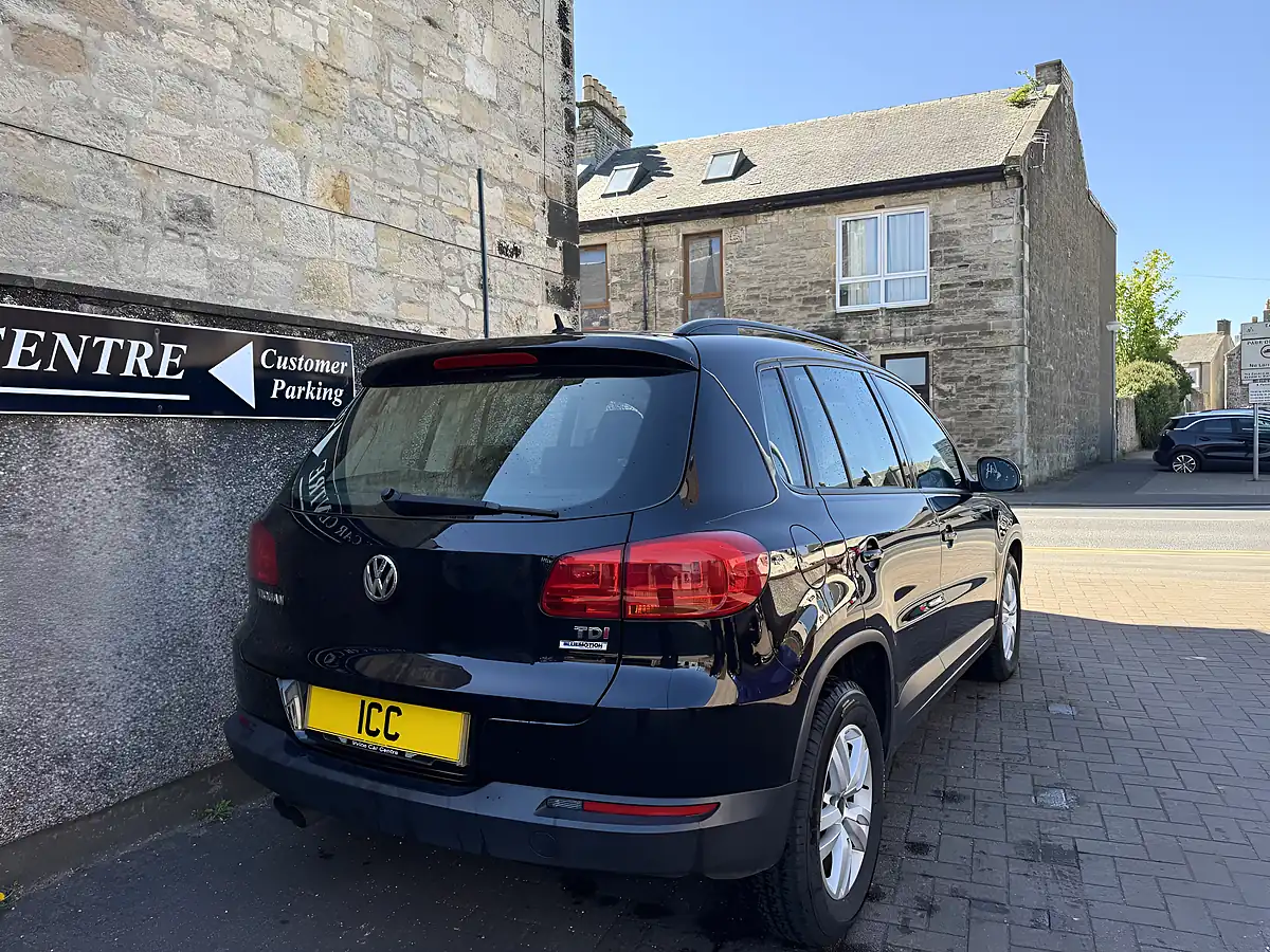Used 2014 Volkswagen Tiguan Bluemotion Tech S Black - Interior and Exterior details 15