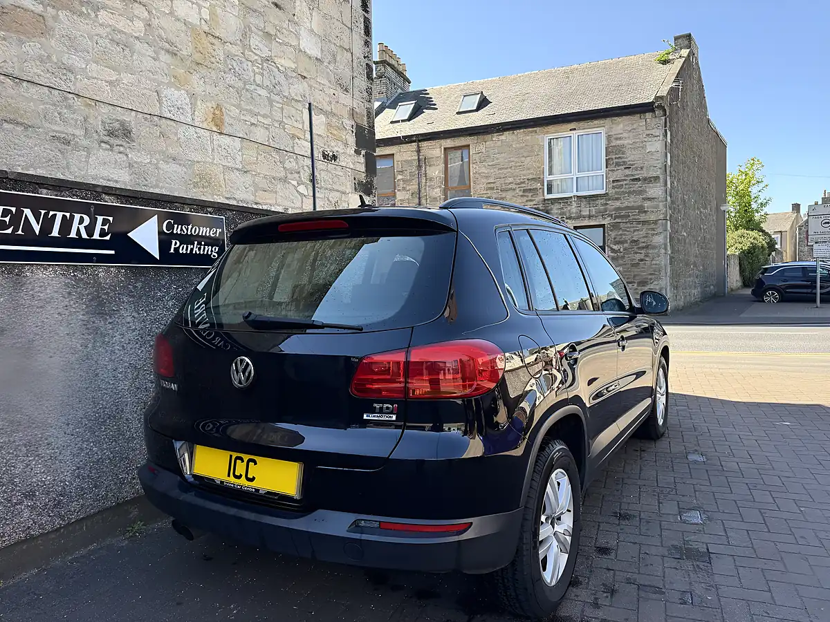 Used 2014 Volkswagen Tiguan Bluemotion Tech S Black - Interior and Exterior details 2
