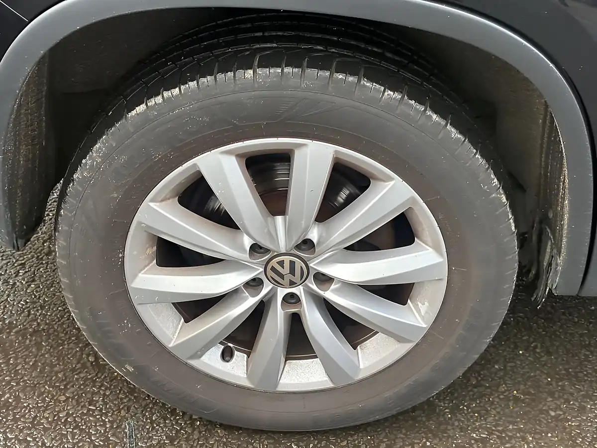 Used 2014 Volkswagen Tiguan Match Black - Interior and Exterior details 14