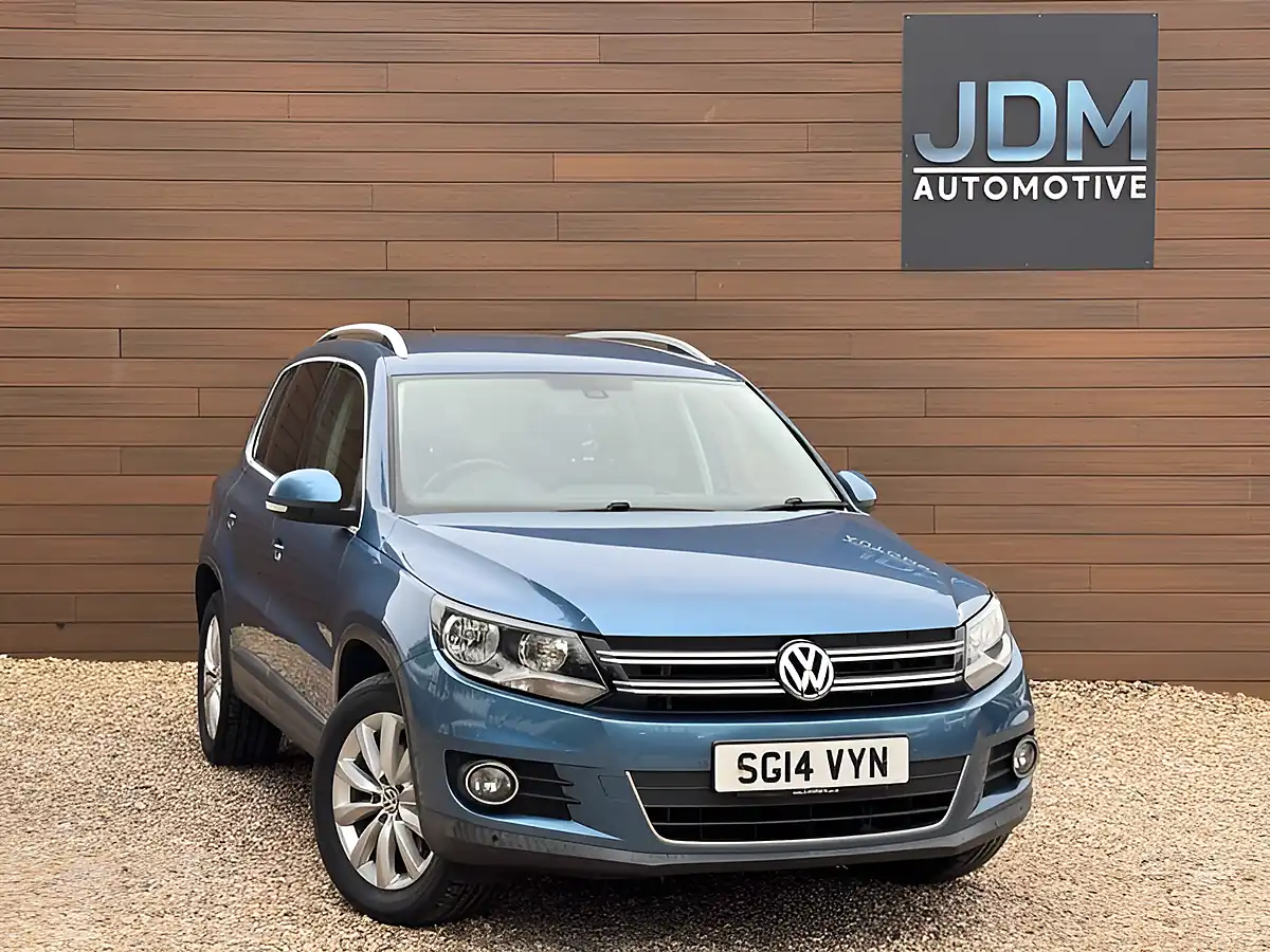 Used 2014 Volkswagen Tiguan Match Blue - Front View