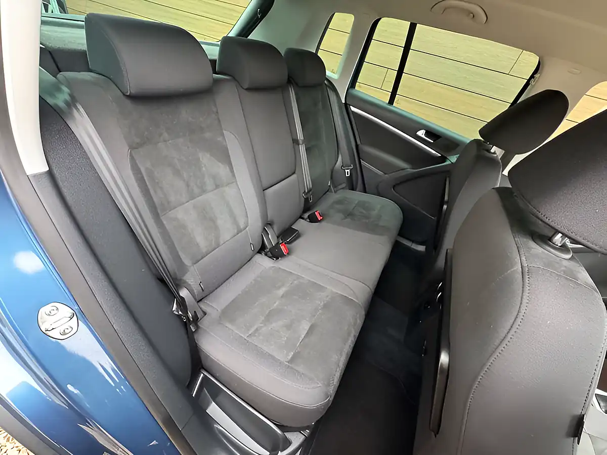 Used 2014 Volkswagen Tiguan Match Blue - Interior and Exterior details 14