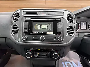 Used 2014 Volkswagen Tiguan Match Blue - Interior and Exterior details 16