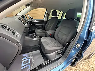 Used 2014 Volkswagen Tiguan Match Blue - Interior and Exterior details 17