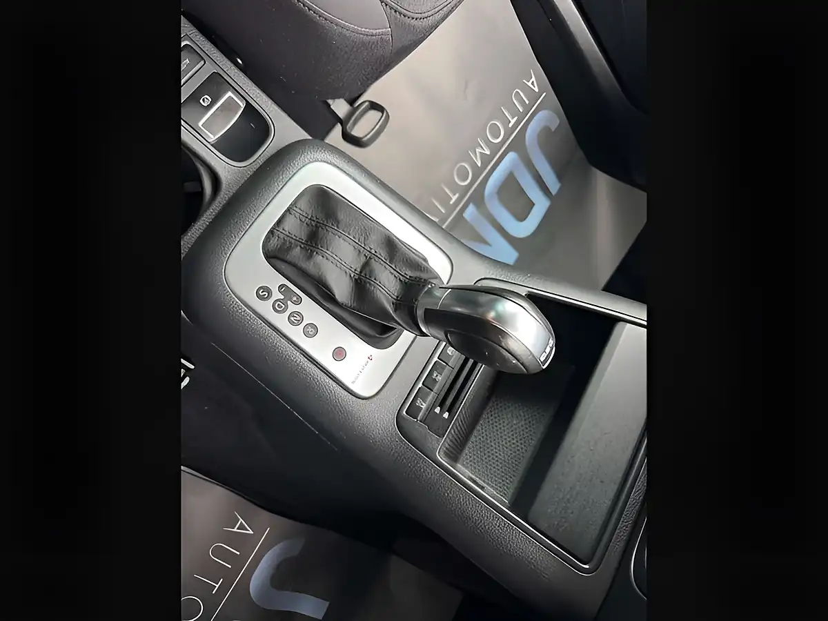 Used 2014 Volkswagen Tiguan Match Blue - Interior and Exterior details 20