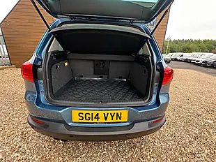 Used 2014 Volkswagen Tiguan Match Blue - Interior and Exterior details 5