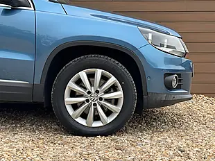Used 2014 Volkswagen Tiguan Match Blue - Interior and Exterior details 9