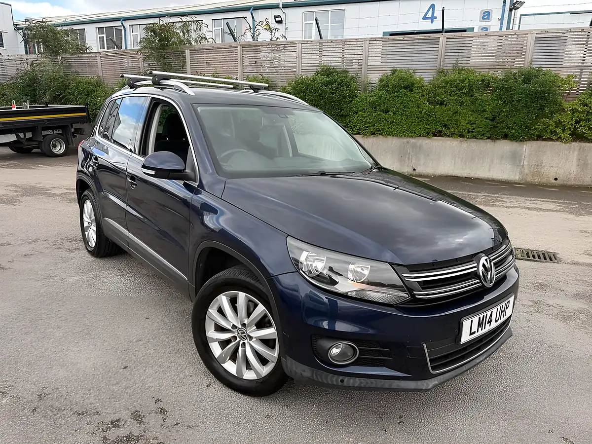Used 2014 Volkswagen Tiguan Match Blue - Interior and Exterior details 10