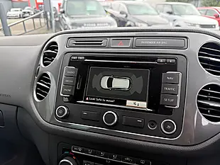 Used 2014 Volkswagen Tiguan Match Blue - Interior and Exterior details 14