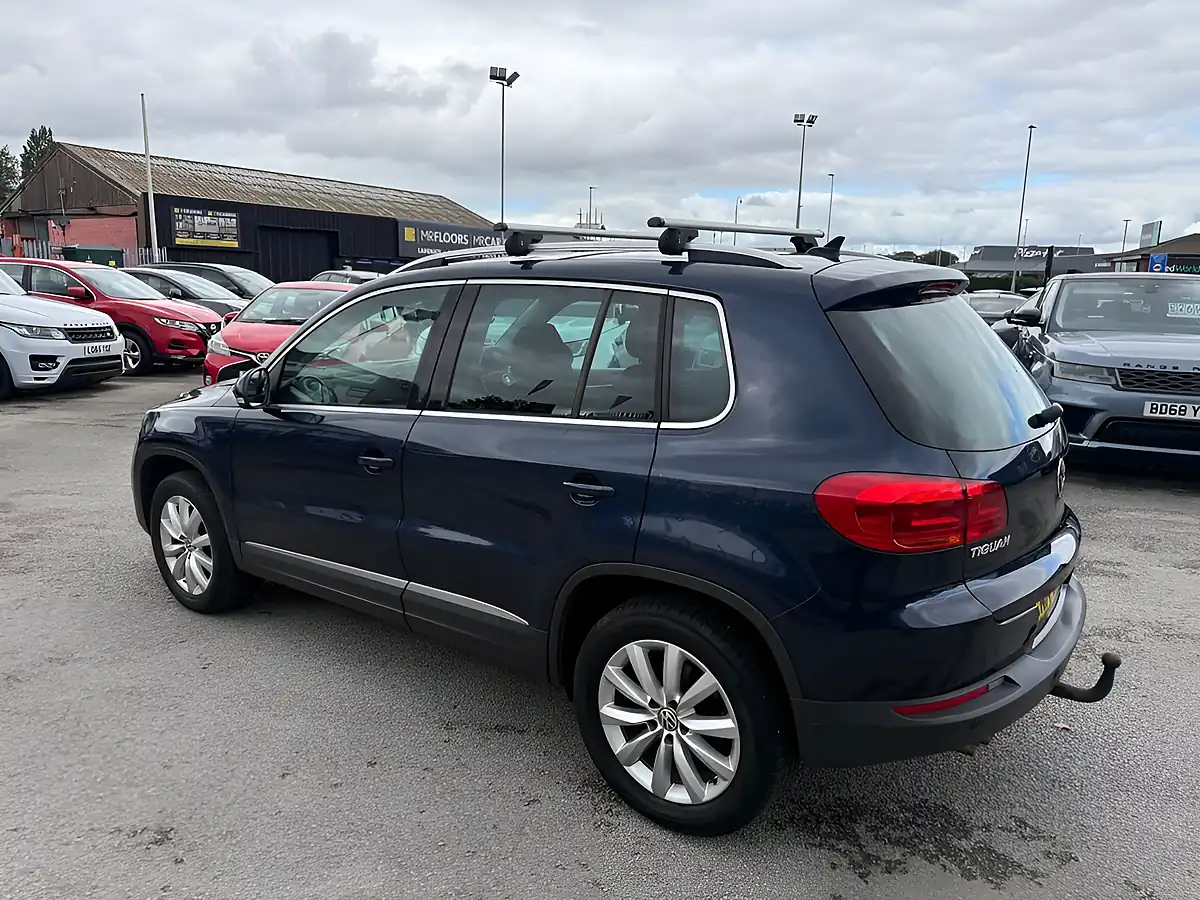 Used 2014 Volkswagen Tiguan Match Blue - Interior and Exterior details 4
