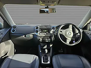 Used 2014 Volkswagen Tiguan Match Reflex Silver - Interior and Exterior details 10