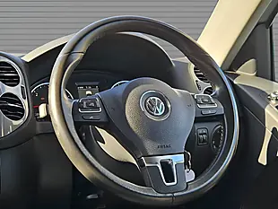 Used 2014 Volkswagen Tiguan Match Reflex Silver - Interior and Exterior details 13