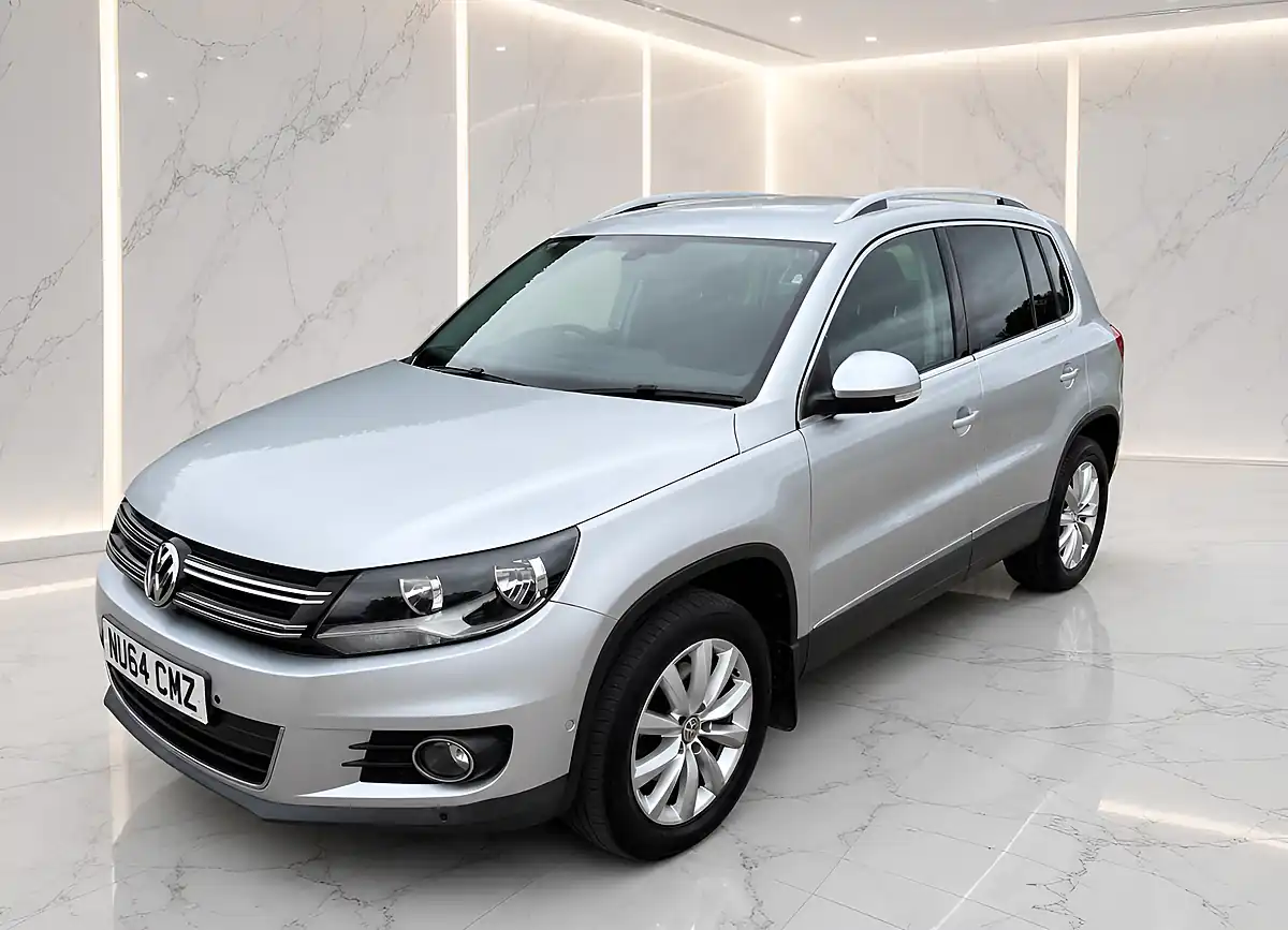 Used 2014 Volkswagen Tiguan Match Silver - Interior and Exterior details 3