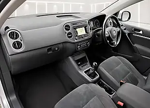 Used 2014 Volkswagen Tiguan Match Silver - Interior and Exterior details 9