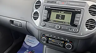 Used 2014 Volkswagen Tiguan Match Silver - Interior and Exterior details 17