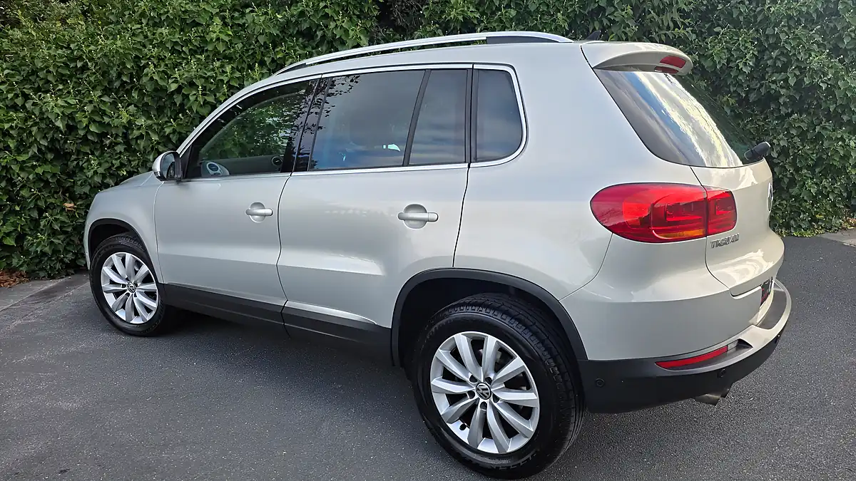 Used 2014 Volkswagen Tiguan Match Silver - Interior and Exterior details 3