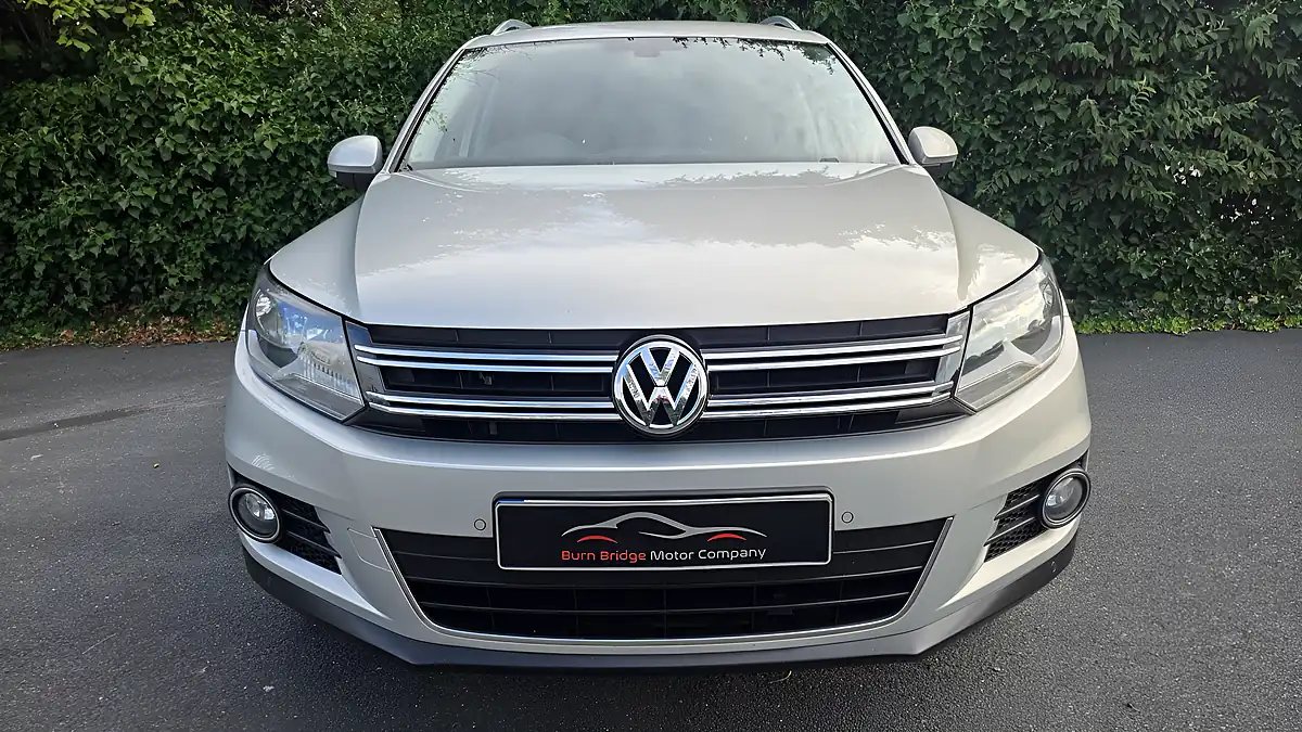 Used 2014 Volkswagen Tiguan Match Silver - Interior and Exterior details 8