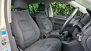 Used 2014 Volkswagen Tiguan Match Silver - Interior and Exterior details 9