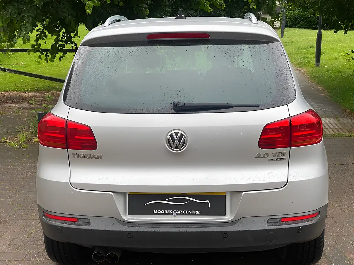 Used 2014 Volkswagen Tiguan Match Silver - Interior and Exterior details 6