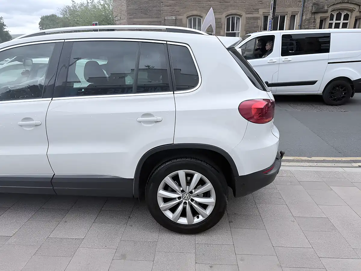 Used 2014 Volkswagen Tiguan Match White - Interior and Exterior details 11