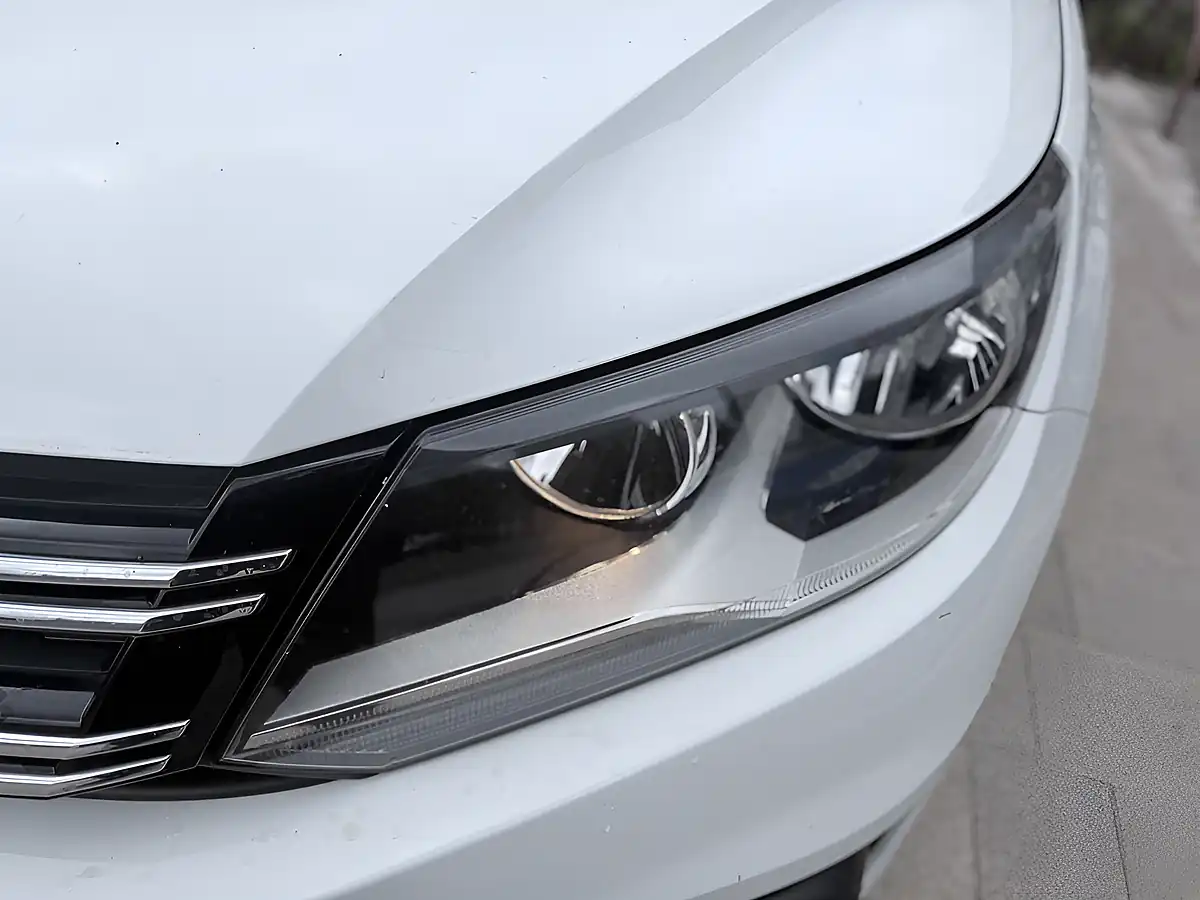 Used 2014 Volkswagen Tiguan Match White - Interior and Exterior details 16
