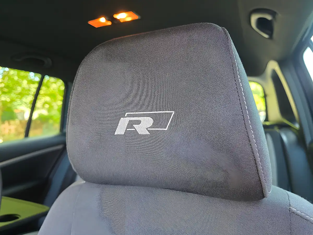 Used 2014 Volkswagen Tiguan R-Line Blue - Interior and Exterior details 10