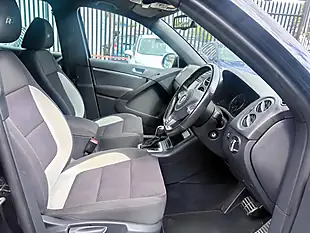 Used 2014 Volkswagen Tiguan R-Line Deep Black - Interior and Exterior details 12