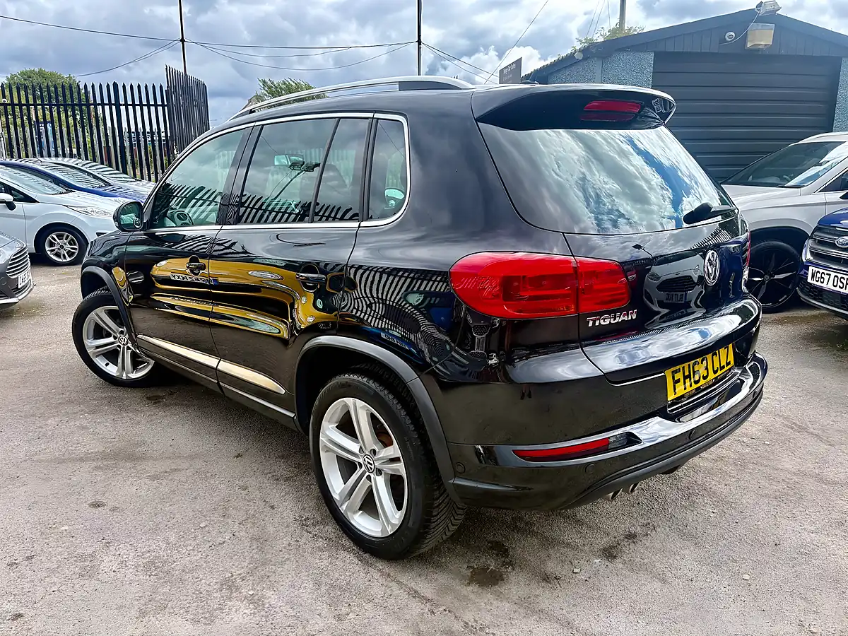 Used 2014 Volkswagen Tiguan R-Line Deep Black - Interior and Exterior details 2