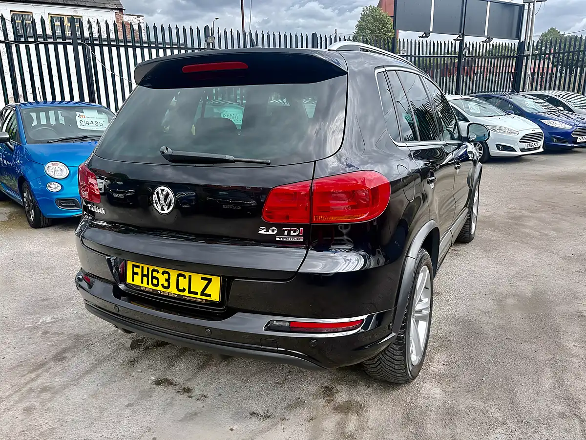 Used 2014 Volkswagen Tiguan R-Line Deep Black - Interior and Exterior details 4