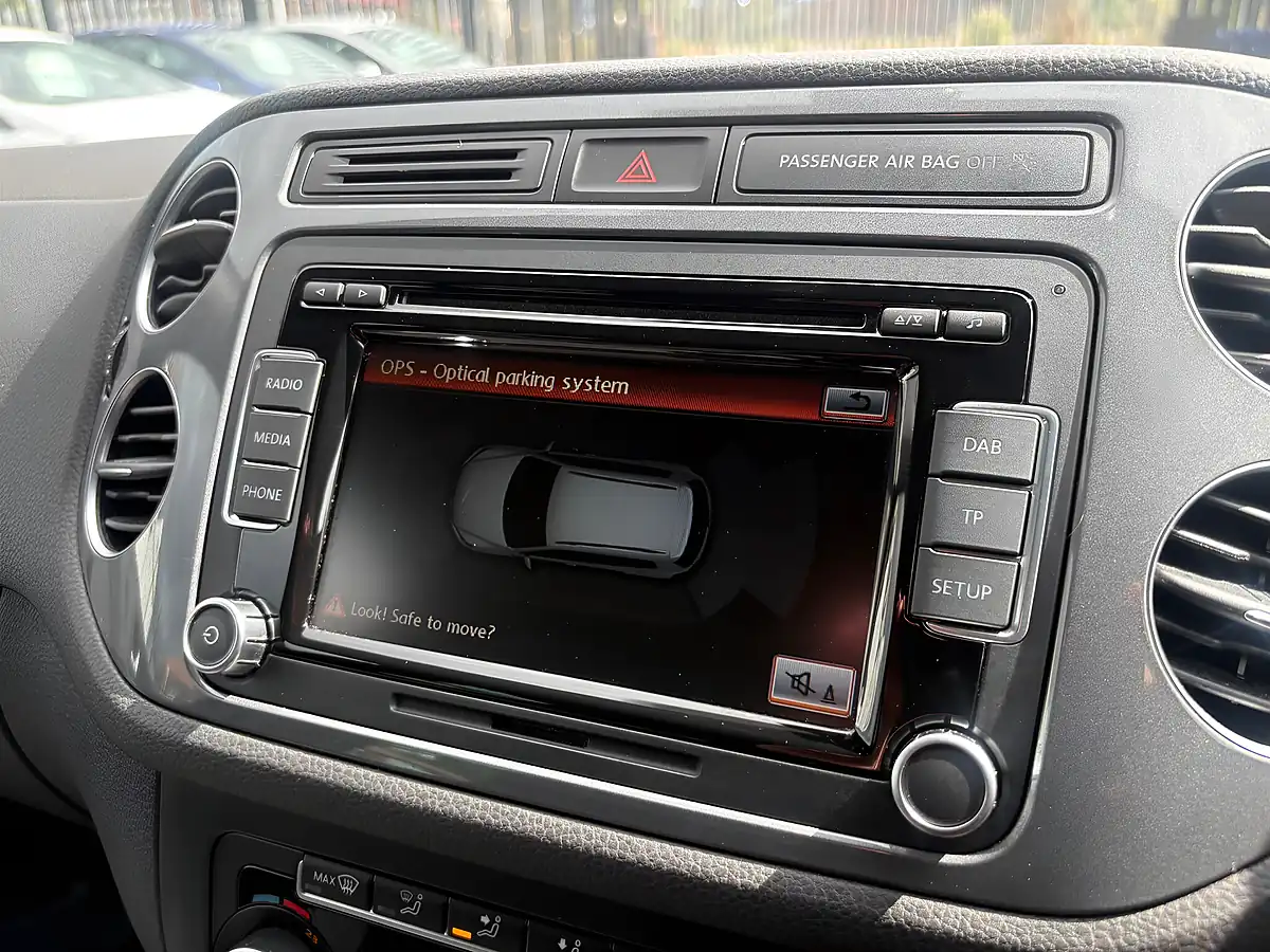 Used 2014 Volkswagen Tiguan R-Line Deep Black - Interior and Exterior details 8