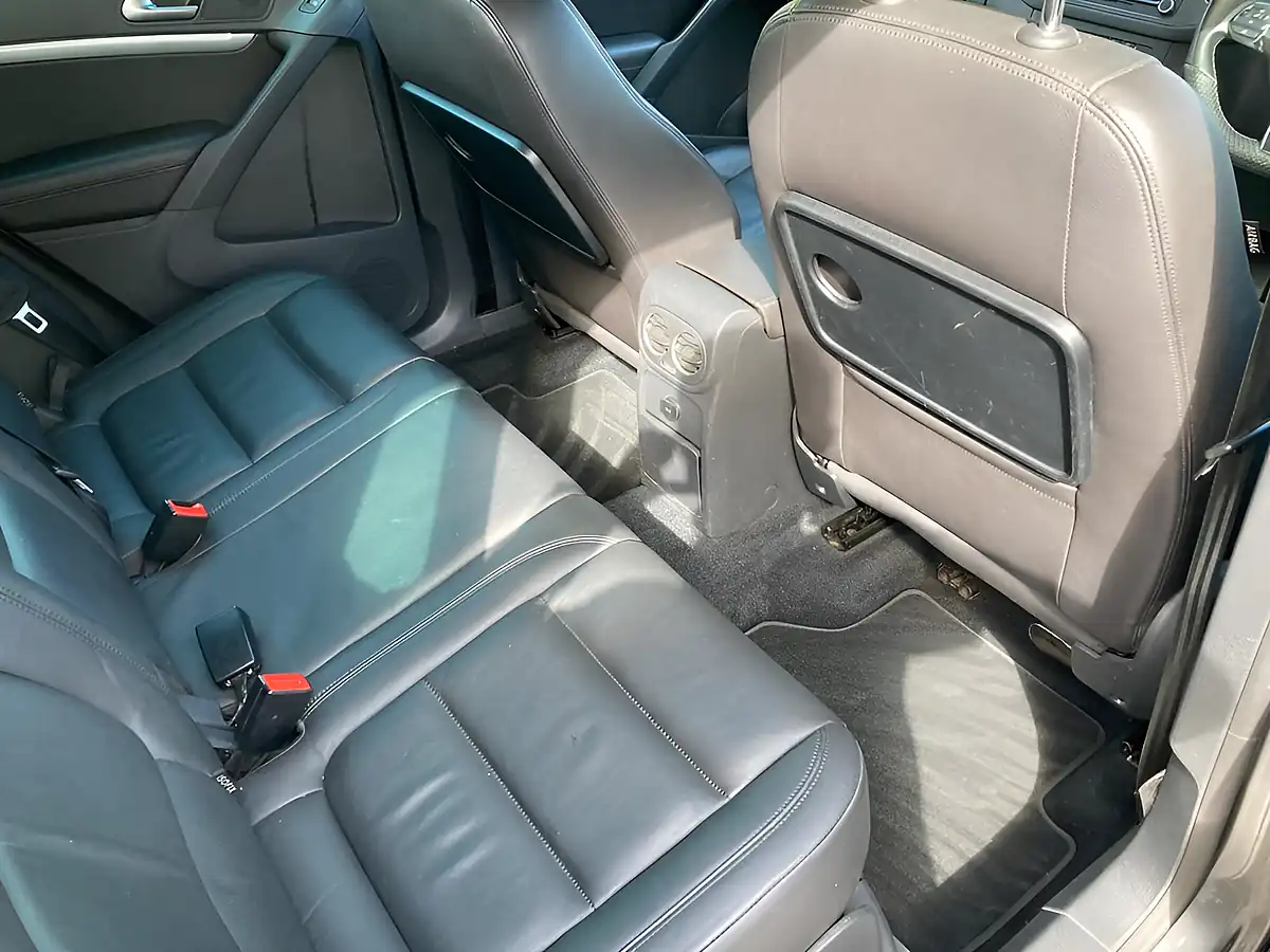 Used 2014 Volkswagen Tiguan R-Line Grey - Interior and Exterior details 12