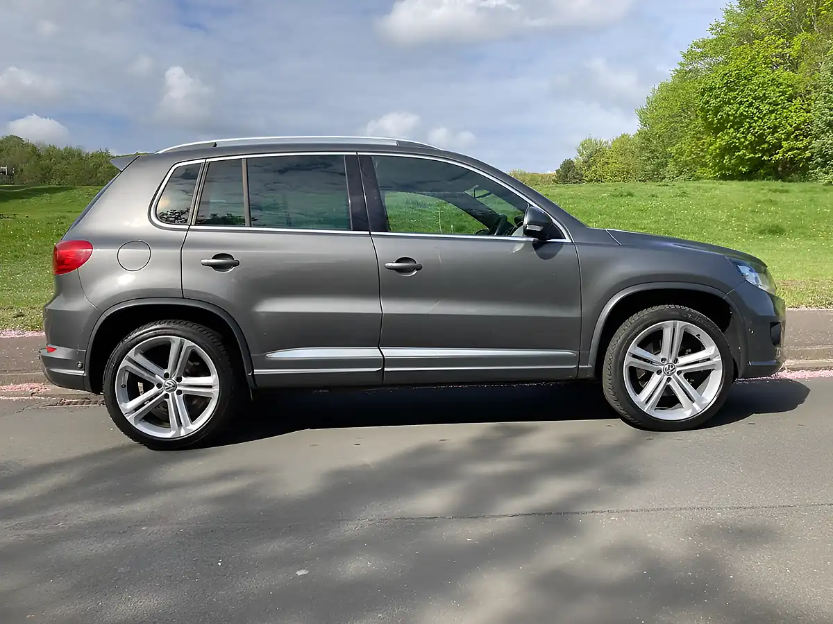 Used 2014 Volkswagen Tiguan R-Line Grey - Interior and Exterior details 2
