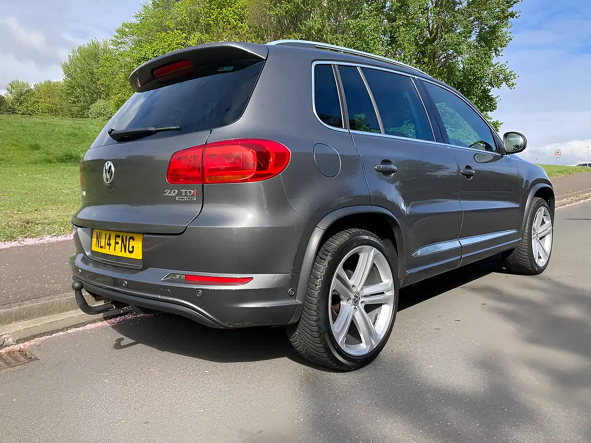 Used 2014 Volkswagen Tiguan R-Line Grey - Interior and Exterior details 3