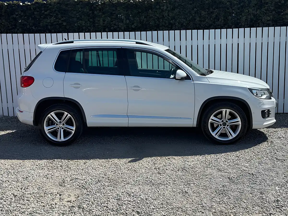 Used 2014 Volkswagen Tiguan R-Line White - Interior and Exterior details 7