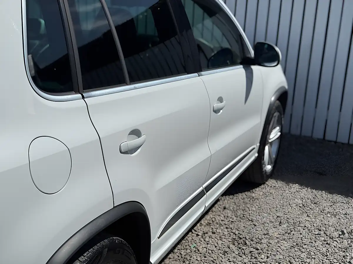 Used 2014 Volkswagen Tiguan R-Line White - Interior and Exterior details 9