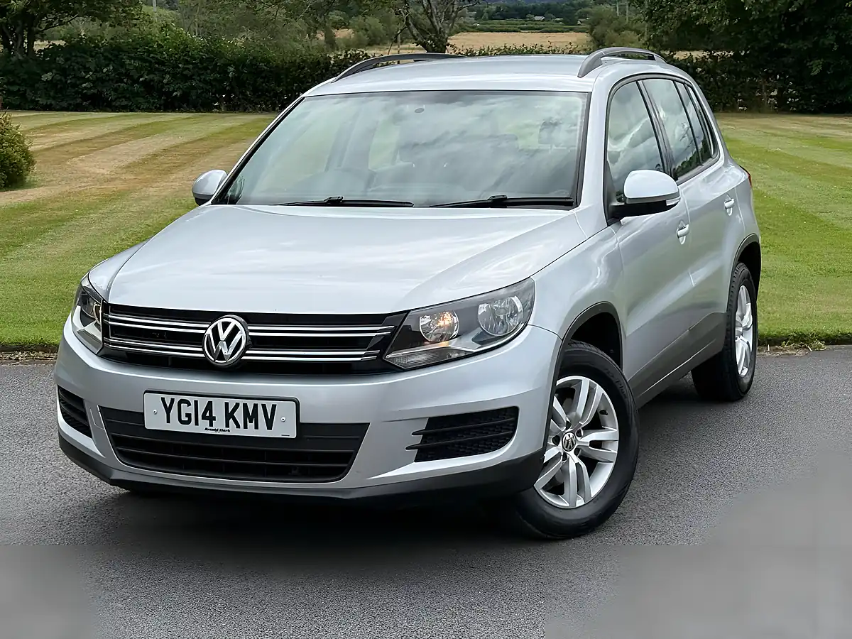 Used 2014 Volkswagen Tiguan S Silver - Interior and Exterior details 3