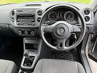 Used 2014 Volkswagen Tiguan S Silver - Interior and Exterior details 9