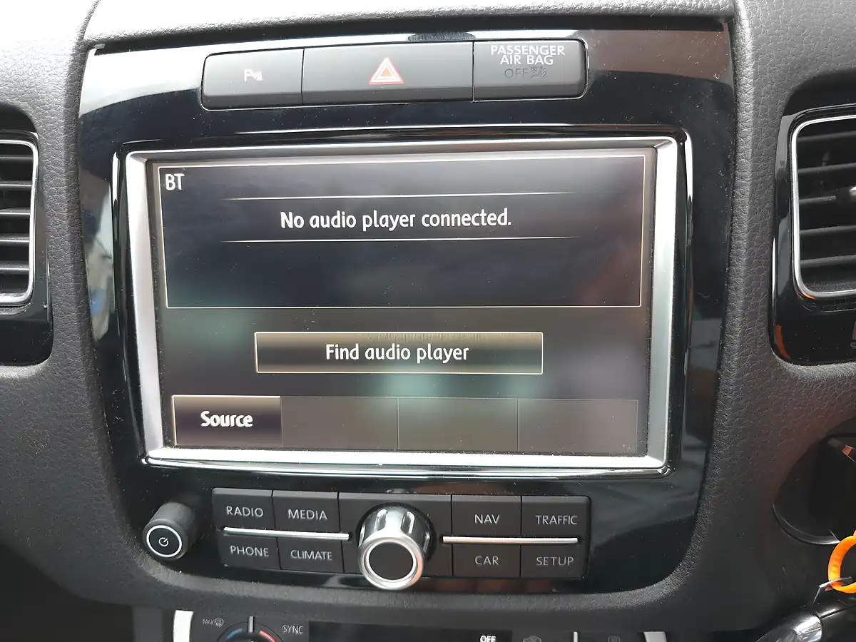 Used 2014 Volkswagen Touareg Bluemotion Tech R-Line Black - Interior and Exterior details 17