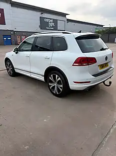 Used 2014 Volkswagen Touareg Bluemotion Tech R-Line White - Interior and Exterior details 3