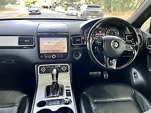 Used 2014 Volkswagen Touareg R-Line Black - Interior and Exterior details 12