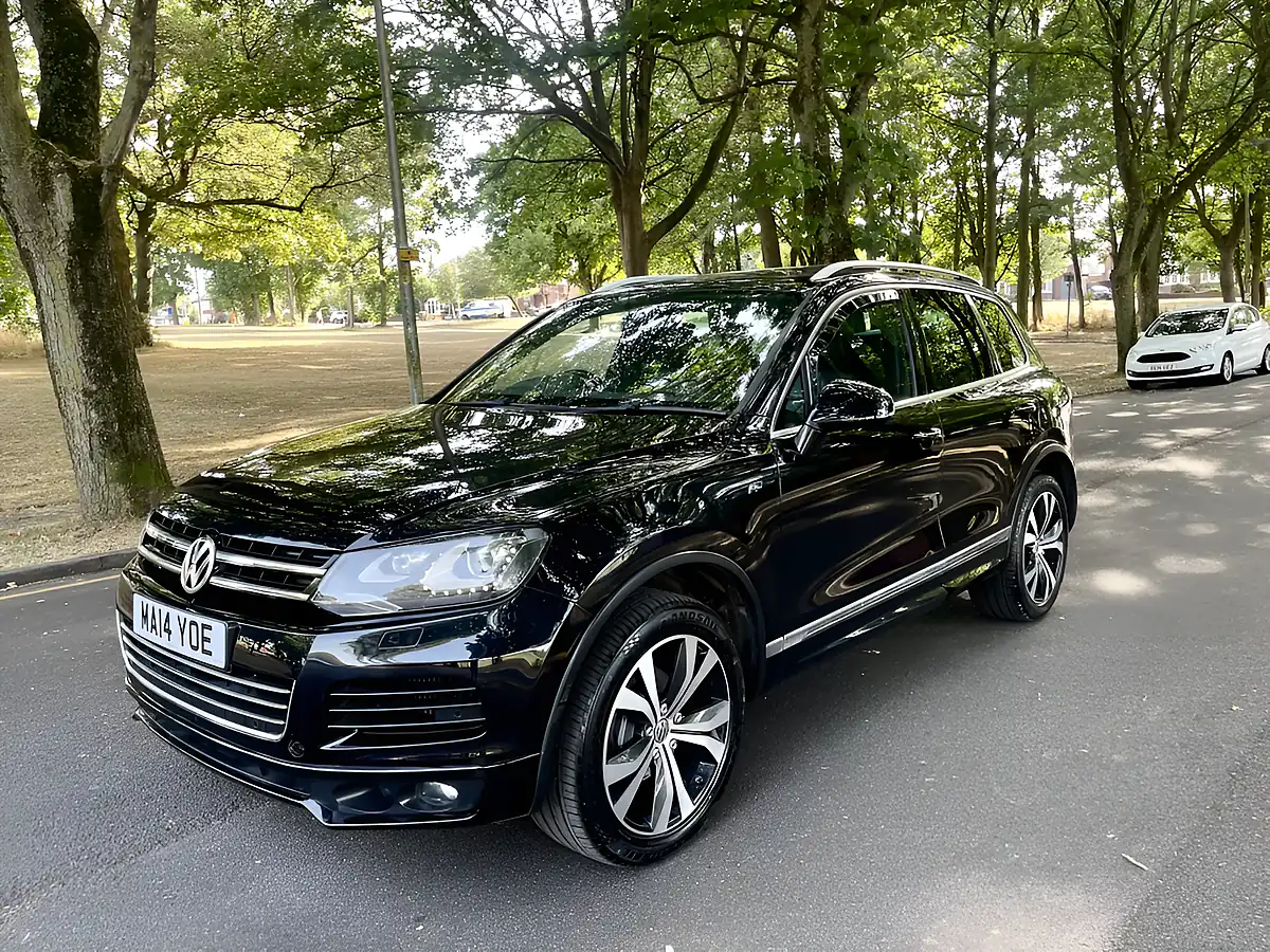 Used 2014 Volkswagen Touareg R-Line Black - Interior and Exterior details 2