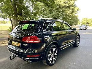Used 2014 Volkswagen Touareg R-Line Black - Interior and Exterior details 5