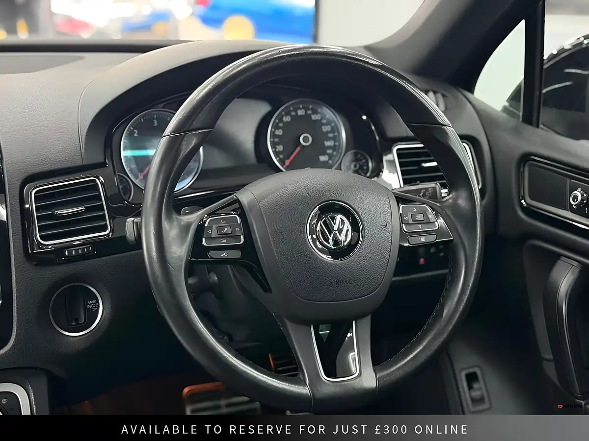Used 2014 Volkswagen Touareg R-Line Black - Interior and Exterior details 18
