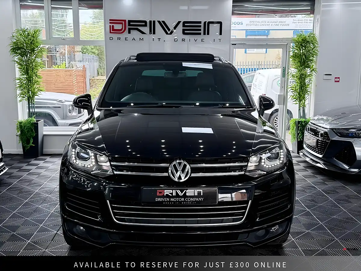 Used 2014 Volkswagen Touareg R-Line Black - Interior and Exterior details 3