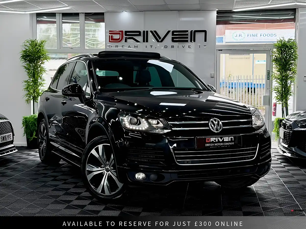 Used 2014 Volkswagen Touareg R-Line Black - Interior and Exterior details 8