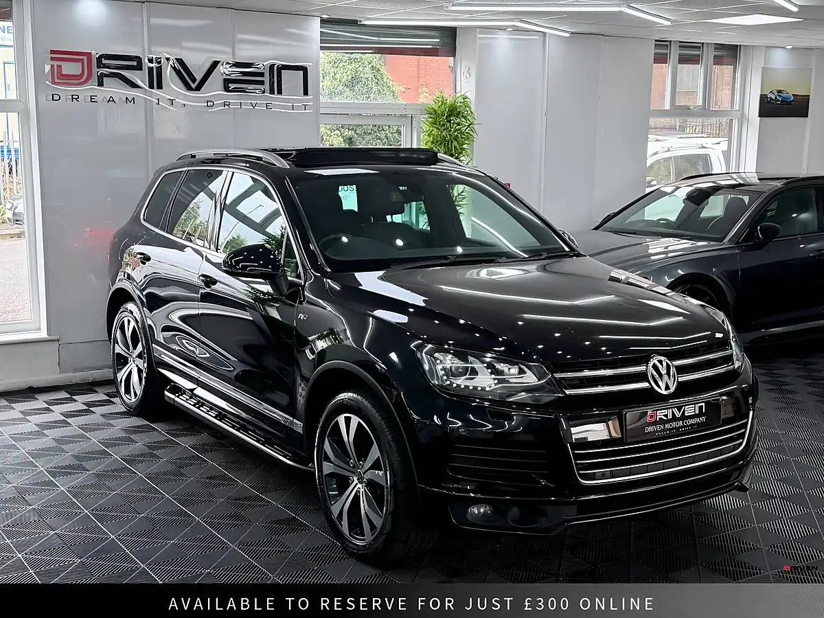 Used 2014 Volkswagen Touareg R-Line Black - Interior and Exterior details 9