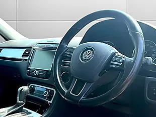 Used 2014 Volkswagen Touareg R-Line Black - Interior and Exterior details 11