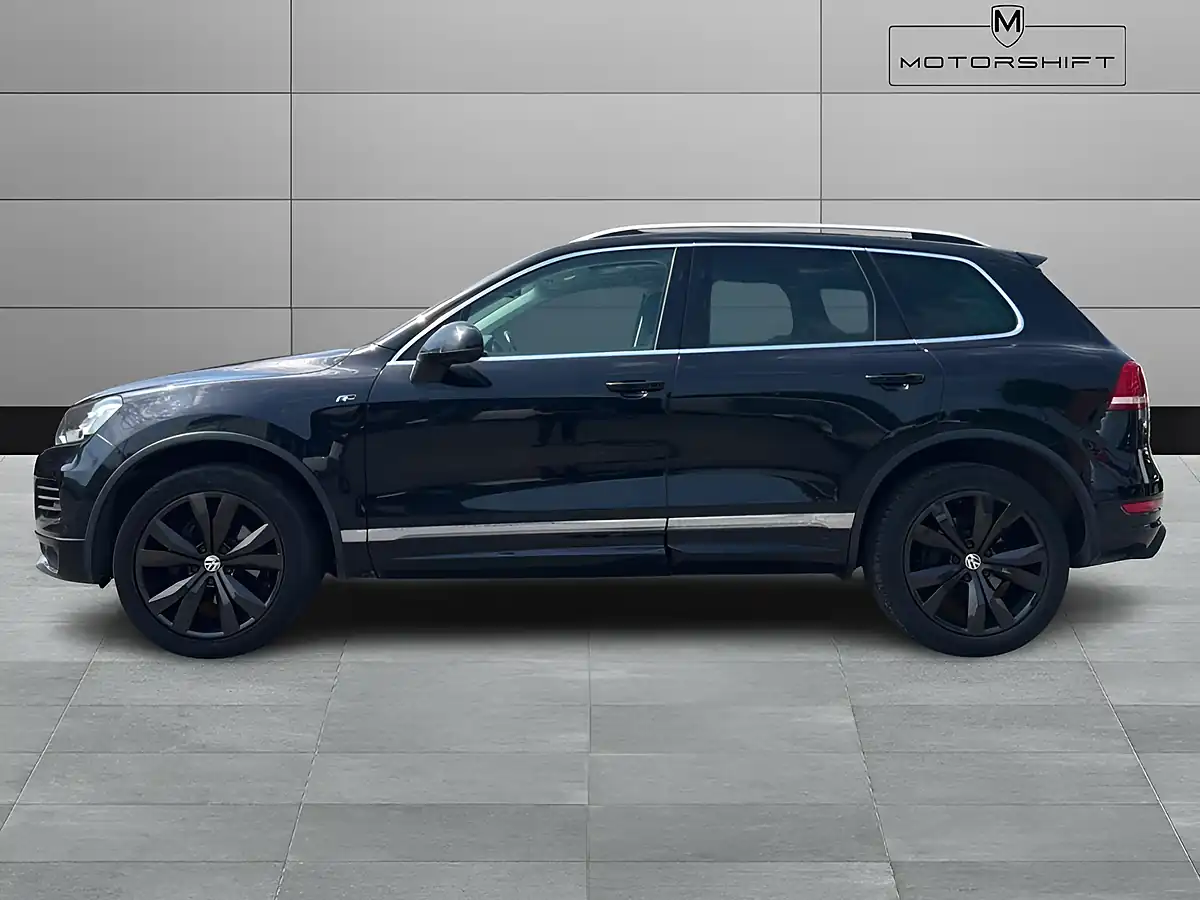 Used 2014 Volkswagen Touareg R-Line Black - Interior and Exterior details 6